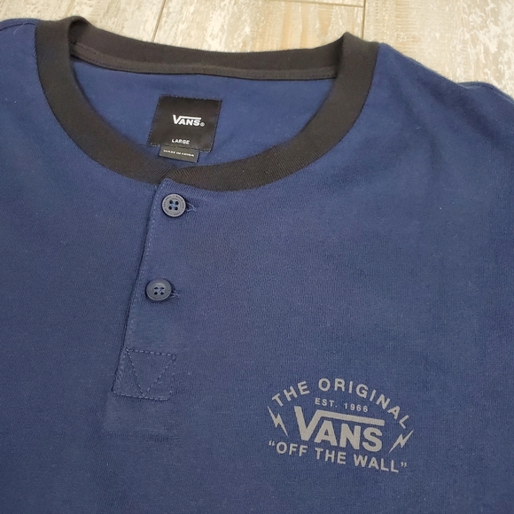 Vans Hensley LS - Picture 3 of 6